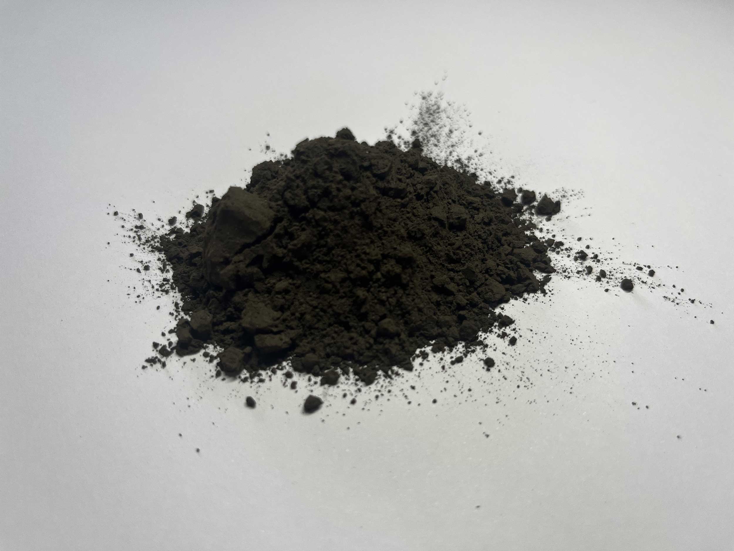 EVOLMAT-MINERALS-chromite-BRIOREF®CHROMA